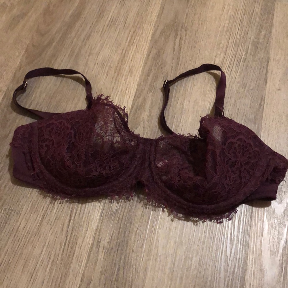Victoria’s Secret dream angels push up without padding unlined bra